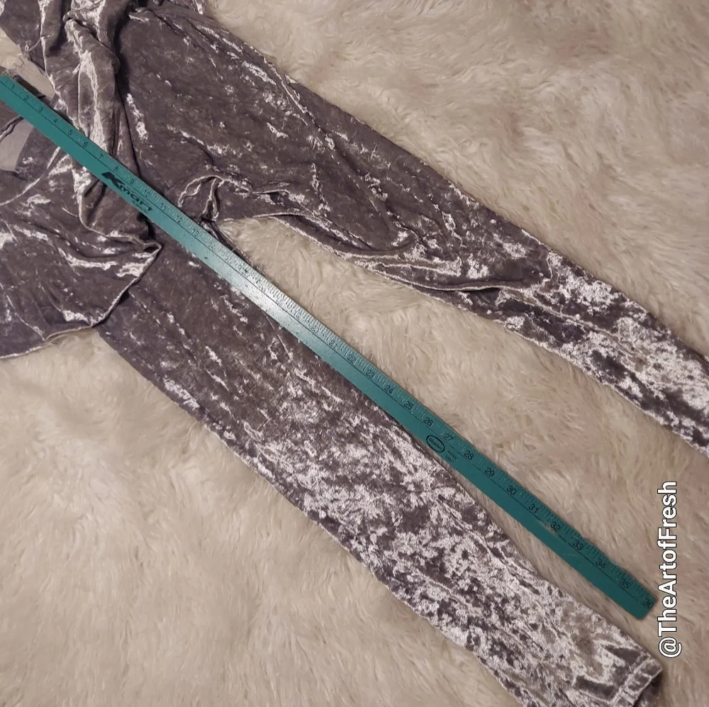 Elegant Silver Gray Velvet Jumpsuit with Halter Neckline - Picture 7 of 15